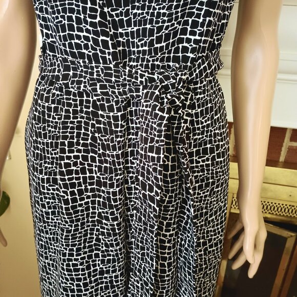 Calvin Klein Black White Jumpsuits 6 Animal Print Sleeveless V-Neck Side Pockets - Picture 3 of 8